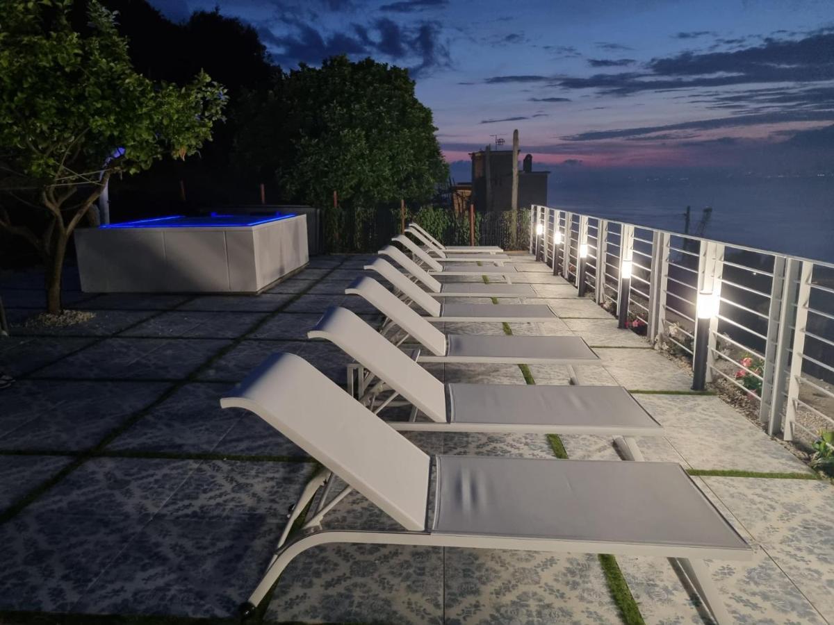 카스텔라마레디스타비아 Relais Al Castello B&B 외부 사진